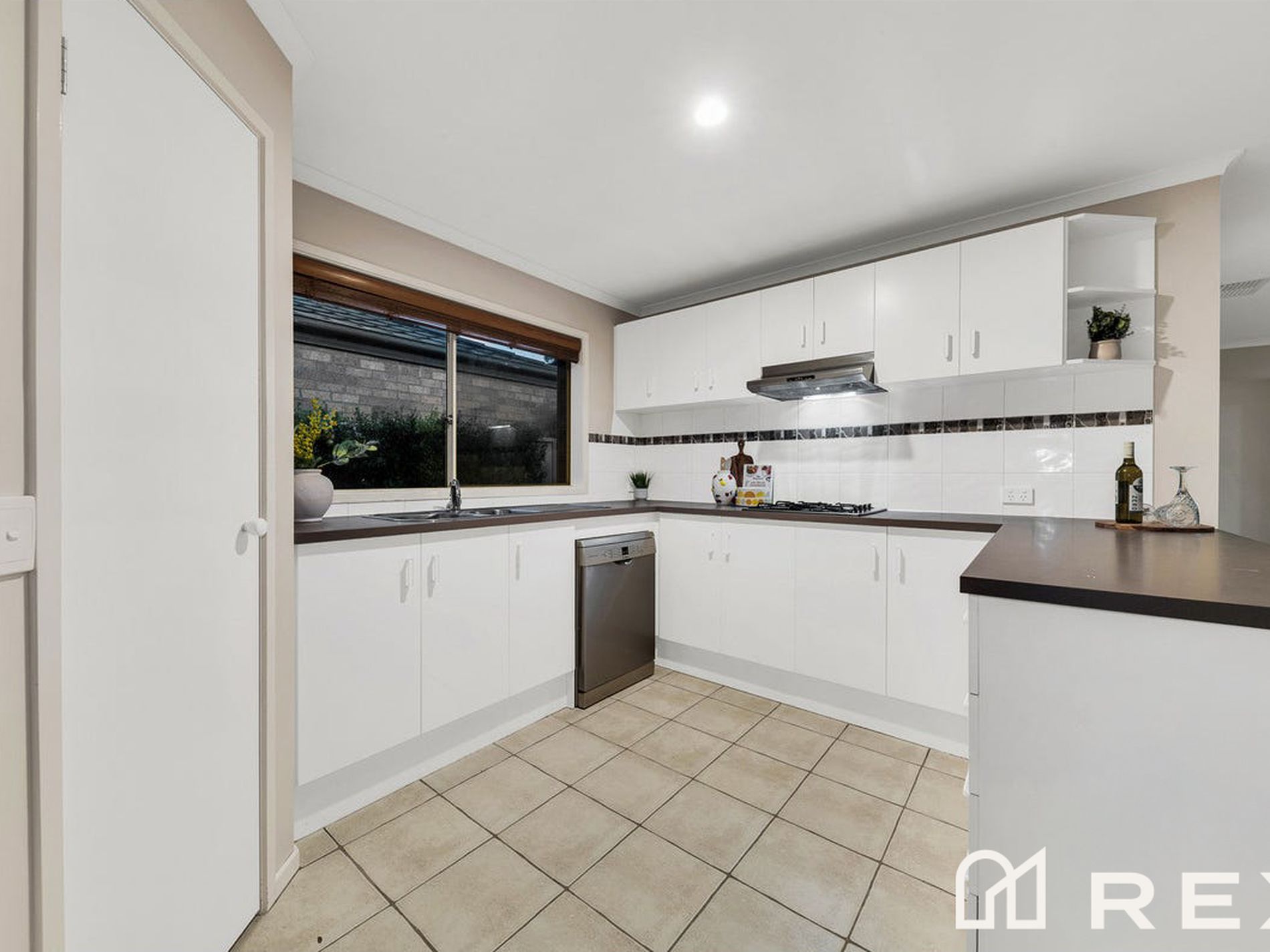 23 Emmer Green Retreat, Cranbourne East