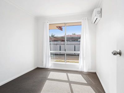 4B O'Connor Way, West Lamington