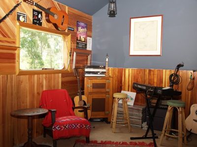 4960 Channel Highway, Gordon