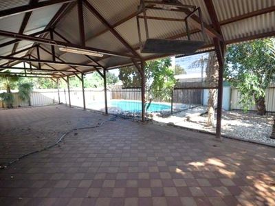 4 Bottlebrush Crescent, South Hedland