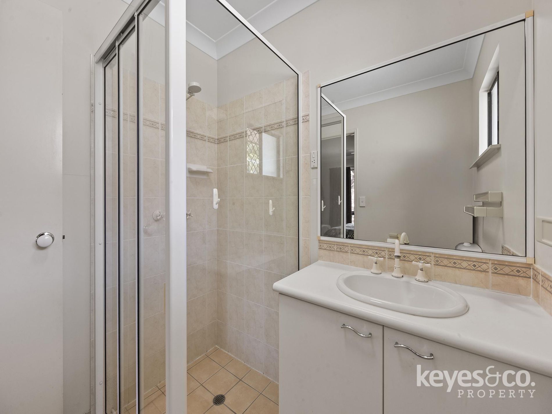 11 Redbank Court, Mount Louisa
