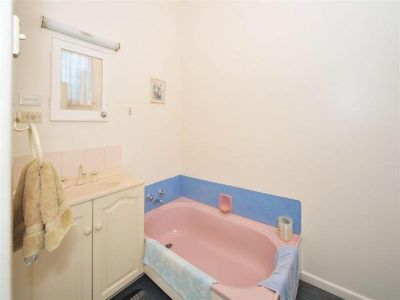 43 Booth Street, Golden Square