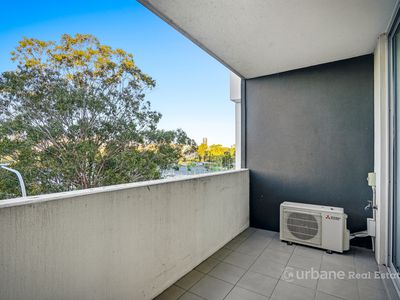 11 / 24 Mons Road, Westmead