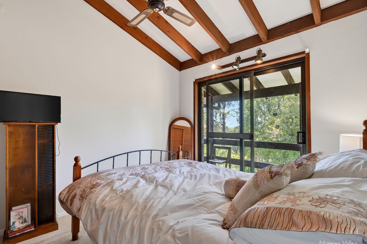 467 Tallwood Drive, Rainbow Flat