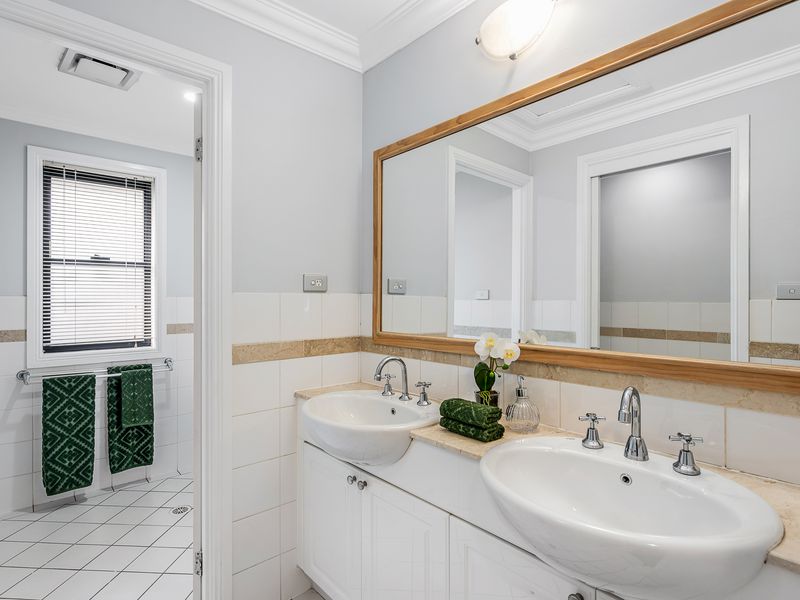 39 Cavalry Grove, Glenwood