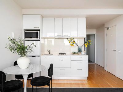 2207 / 288 Spencer Street, Melbourne