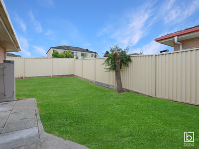 4 Waugh Close, Blue Haven