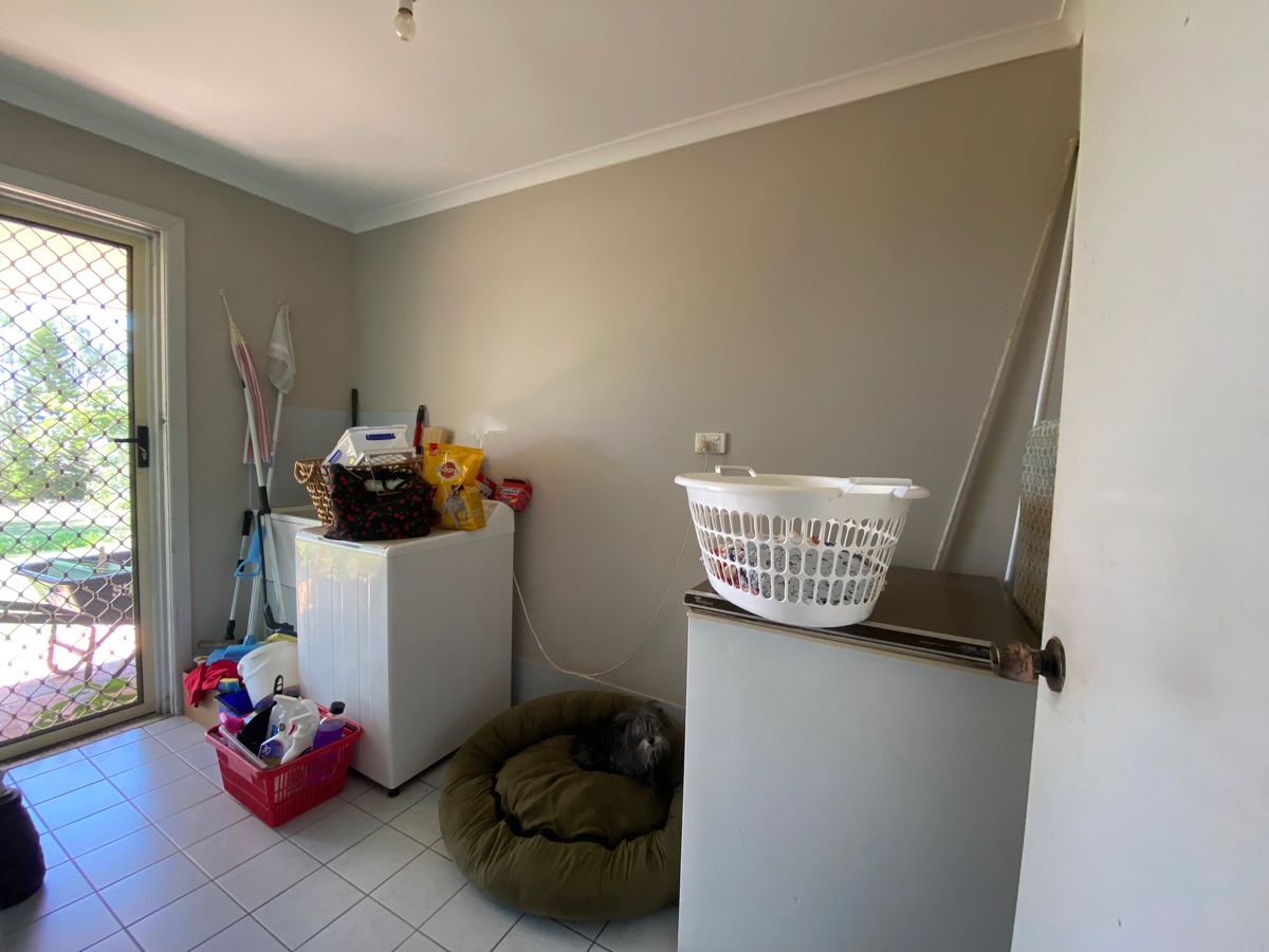 4 Zena Close, River Heads