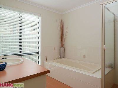 2 Dun Street, Tewantin