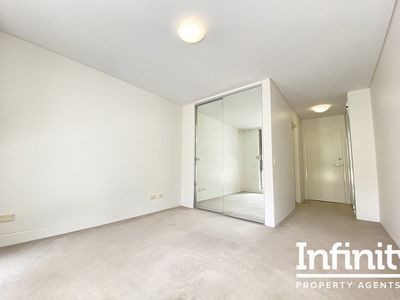 13 / 1 Owens Avenue, Newington