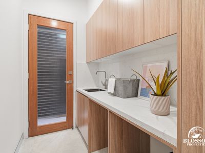 6 Bellevue Street, Riverstone