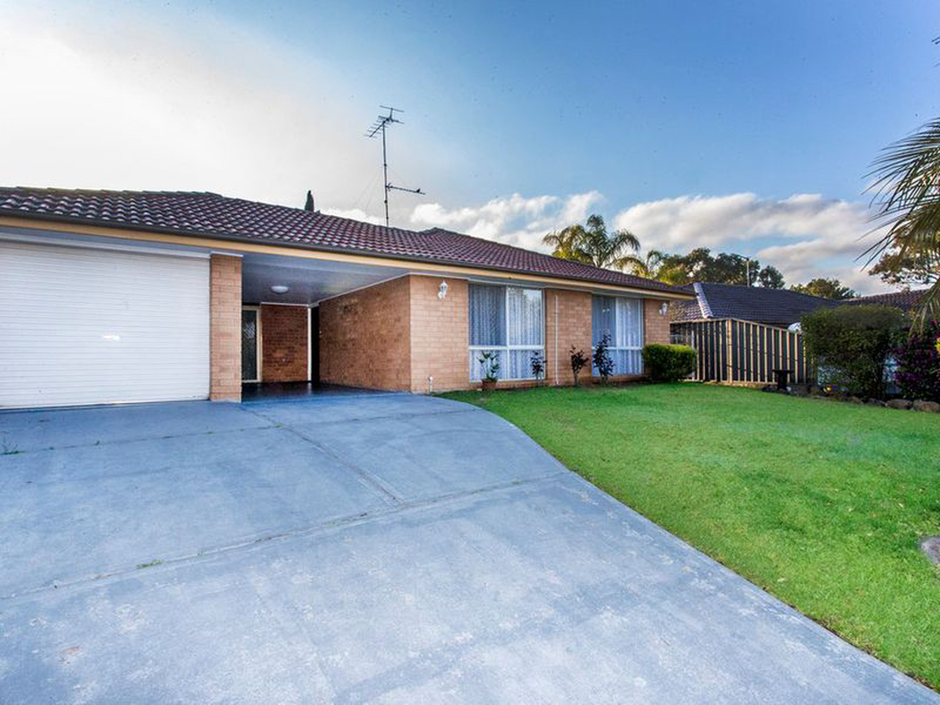 14 Lowanna Drive, SOUTH PENRITH