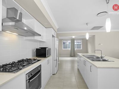37 Mcguiness Avenue, Middleton Grange