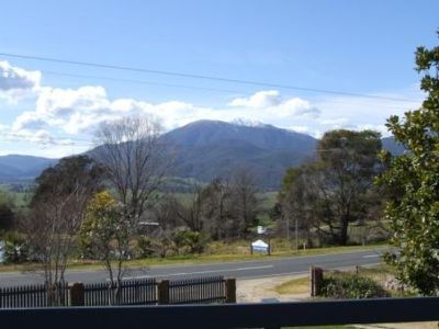 11 Kiewa Valley Highway, Tawonga South