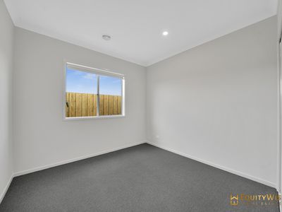 6 Visor Street, Manor Lakes