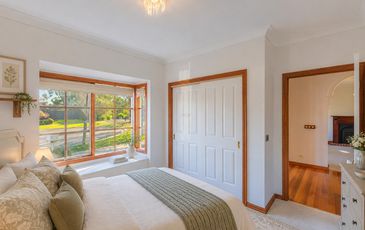 10 Alice Court, Officer