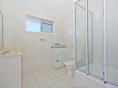 1/4 Aramac Ct, Capalaba