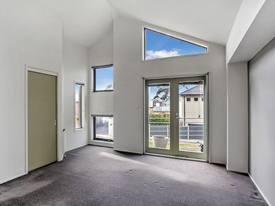 155 John Liston Drive, Newport