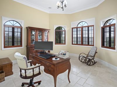 33 Wilga Drive, Bunya