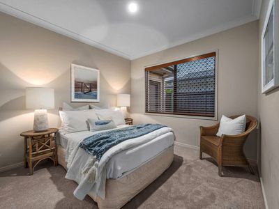 7 Rowland Avenue, Wakerley