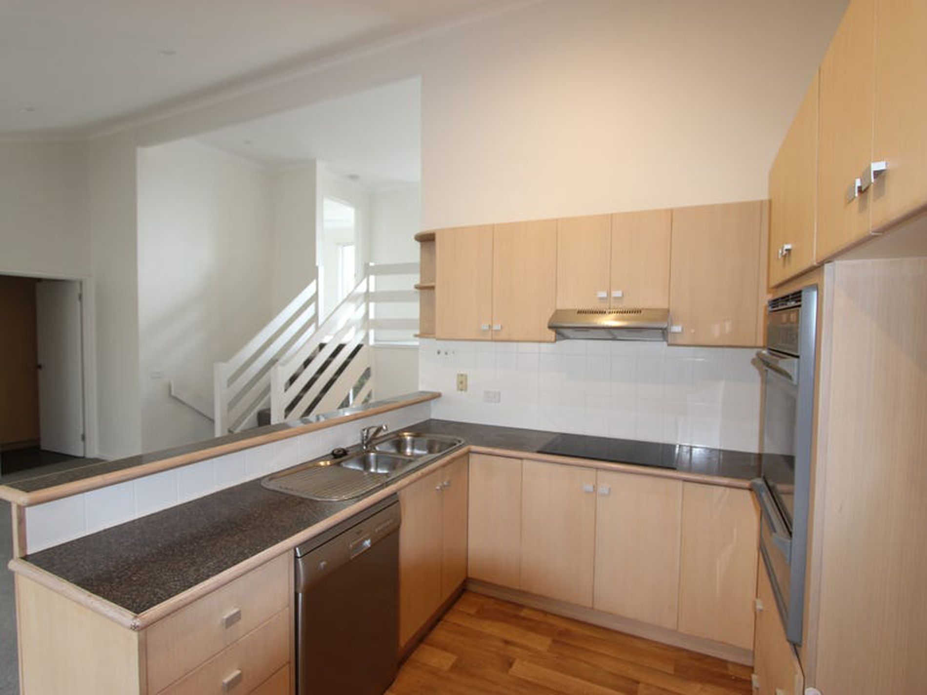 2 / 38 Wandana Drive, Wandana Heights