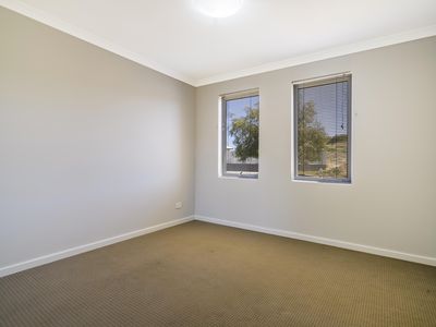 35 Roundhouse Parade, Jindalee