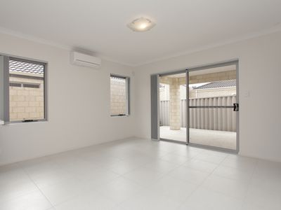 67B Eastdene Circle, Nollamara