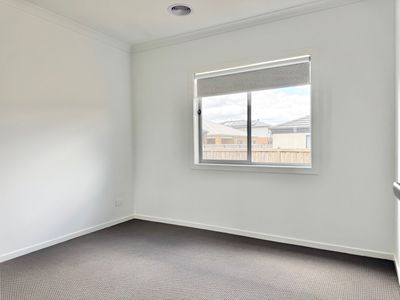 16 Shallow Road, Weir Views