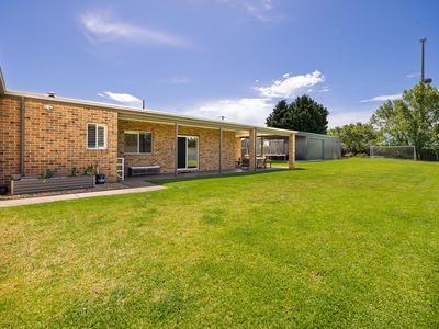 2 Brolga Place, Sale