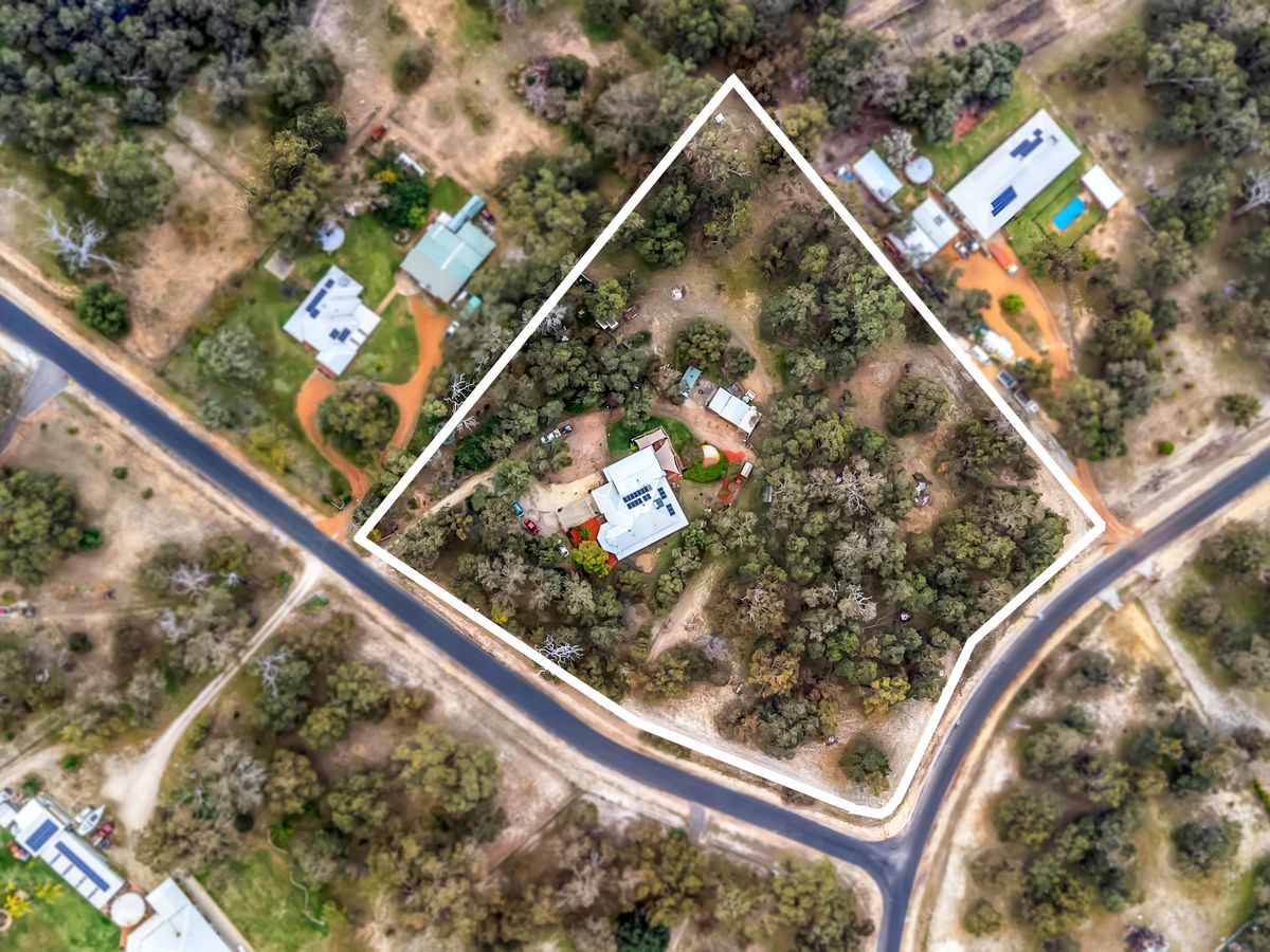 71 Serpentine Way, Stake Hill