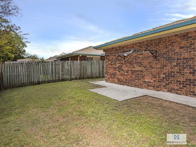 35 Bangalow Crescent, Raceview
