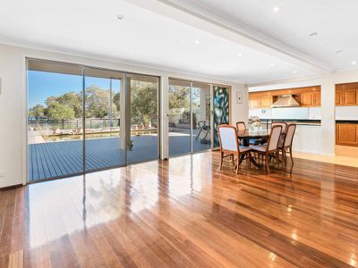 261 Stanhill Drive, Chevron Island