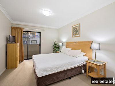 2 / 128 Mounts Bay Road, Perth