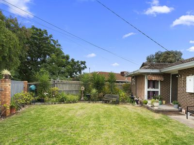 6 Teeda Ct, Melton South