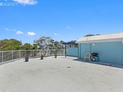 10 / 458 Esplanade, Torquay