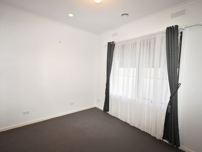 10 NOONAN STREET, Wangaratta