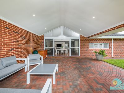 8 Compass Circle, Yanchep