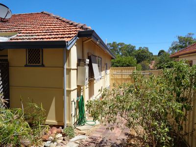 108 Riverview Avenue, South Guildford