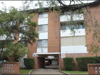 11 / 5 Lachlan Street, Liverpool