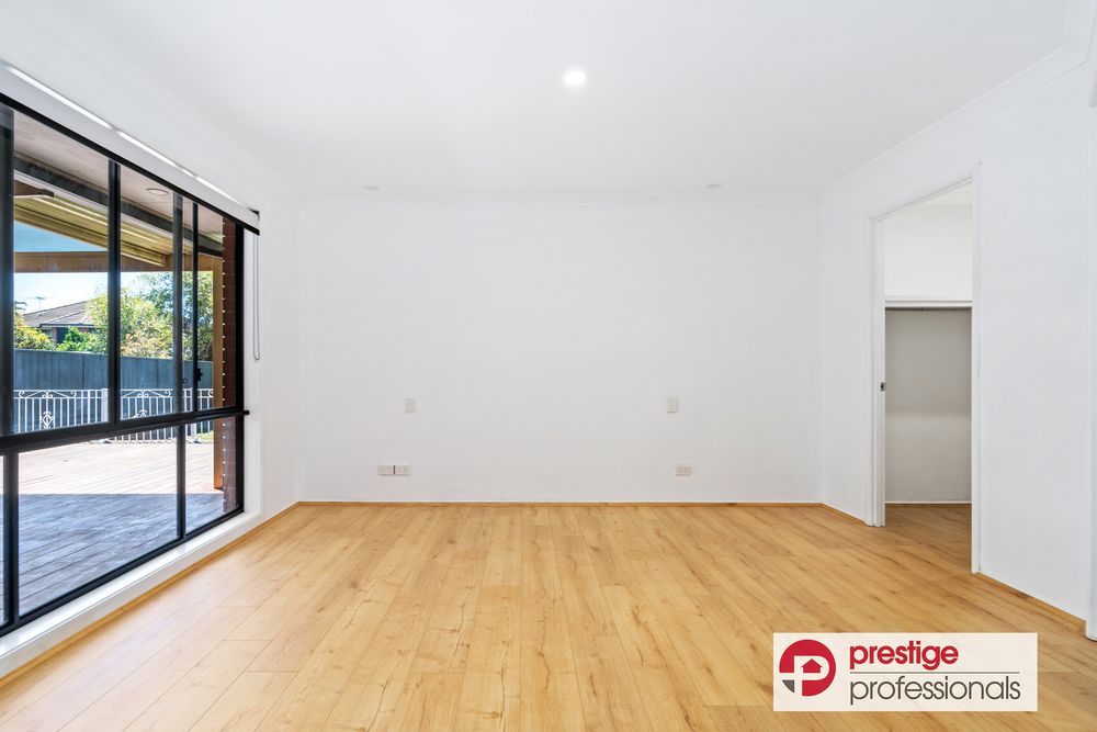 1 Saddle Row, Holsworthy
