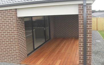 13 Prospect Way, Officer