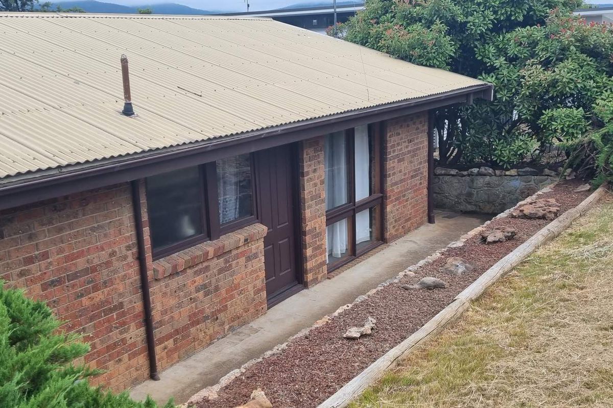 26 Magnolia Avenue, Kalkite