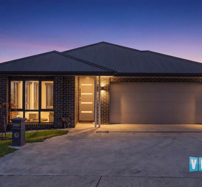 1 Marilyn Drive, Bridport