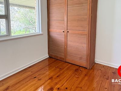 19 Roundaway Crescent, O'halloran Hill