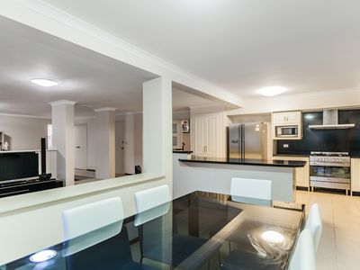 60 Whitfeld Terrace, Winthrop