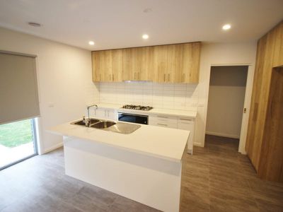 6B Nagle Drive, Belmont