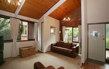1 Young Street, Beaconsfield Upper