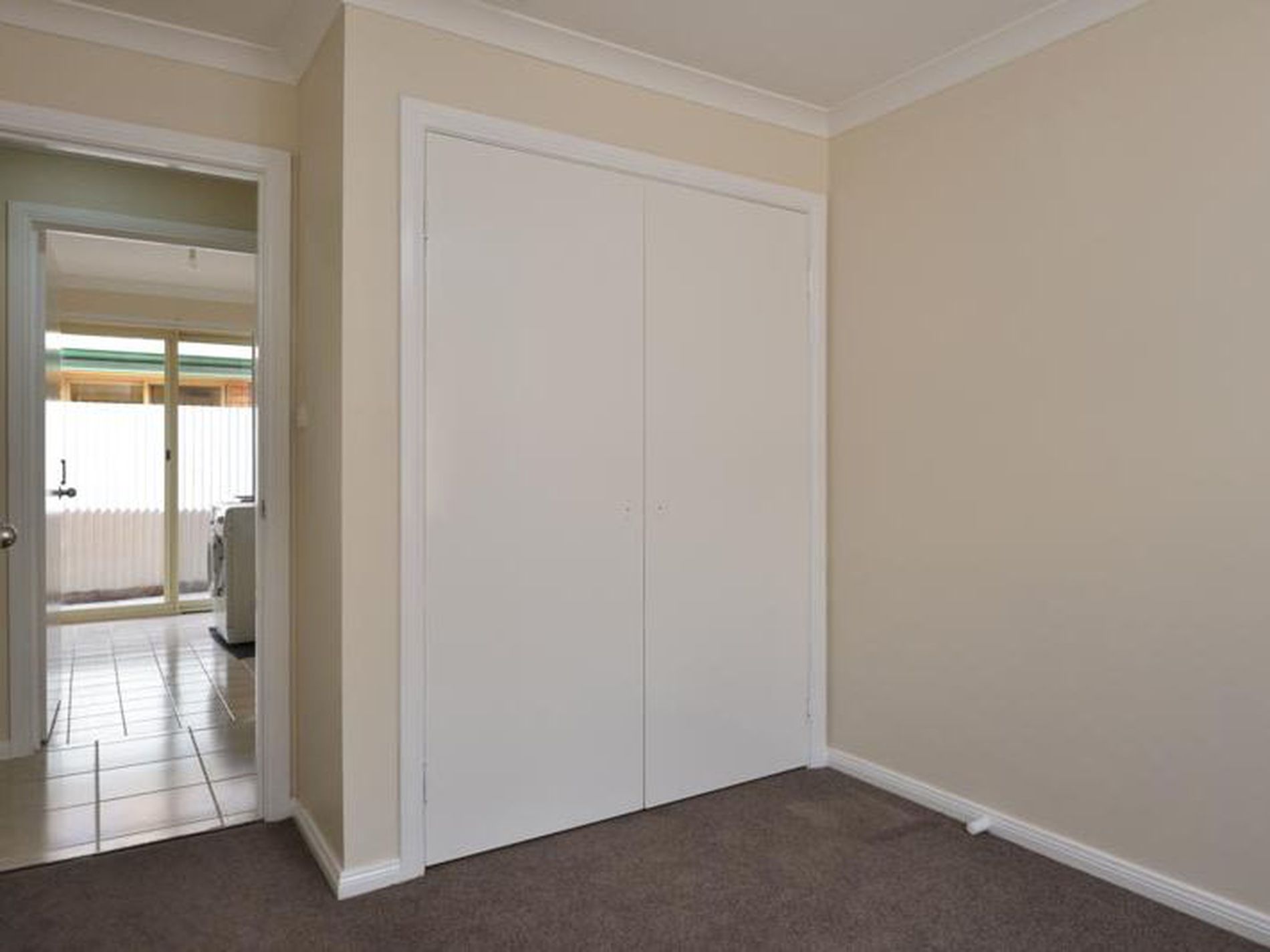 4B Nepean Grove, Hannans