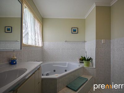 5 Hanlon Court, Collingwood Park