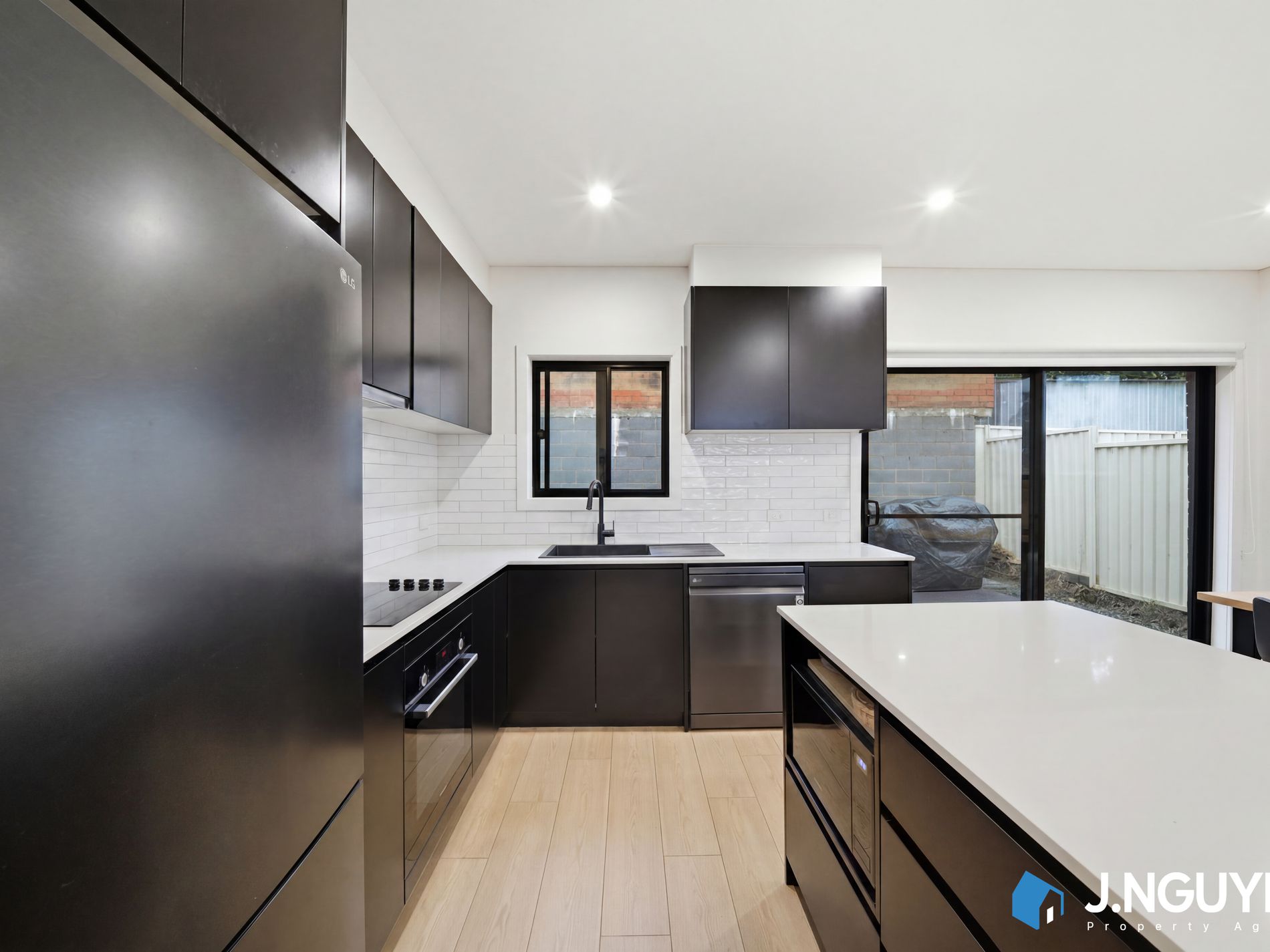 8 & 8a O'shannassy St, Mount Pritchard